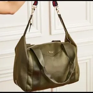 Stella Dot Bags Stella And Dot Crush It Duffle Poshmark
